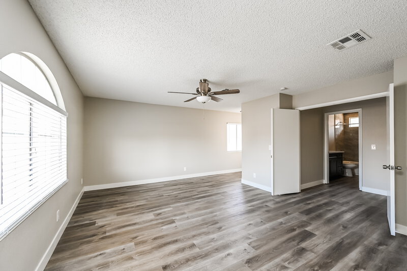 2,430/Mo, 1512 Spreading Oak Dr Henderson, NV 89014 Main Bedroom View 2