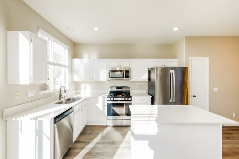 2,040/Mo, 1931 Giant Pine Ave North Las Vegas, NV 89031 Kitchen View