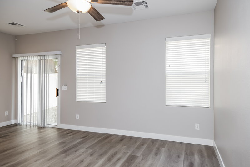 1,960/Mo, 5908 Secret Island Dr Las Vegas, NV 89139 Dining Room View