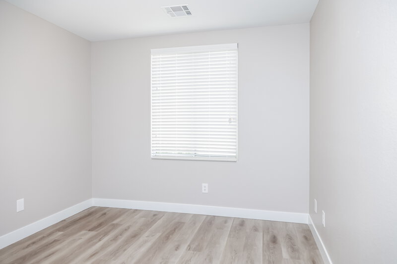 1,960/Mo, 5908 Secret Island Dr Las Vegas, NV 89139 Bedroom View 2