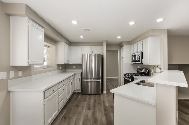 2,355/Mo, 1832 Fan Fare Dr North Las Vegas, NV 89032 Kitchen View