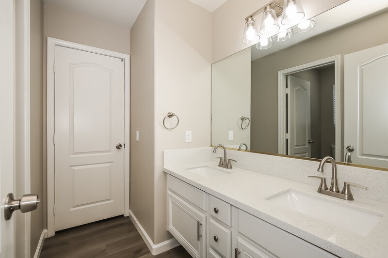 2,355/Mo, 1832 Fan Fare Dr North Las Vegas, NV 89032 Bathroom View