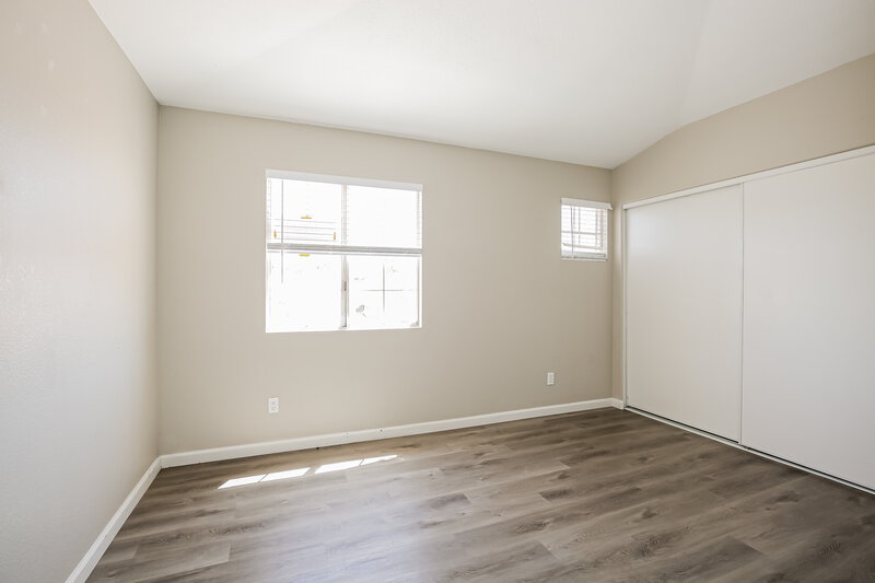 2,200/Mo, 1832 Fan Fare Dr North Las Vegas, NV 89032 Bedroom View 2