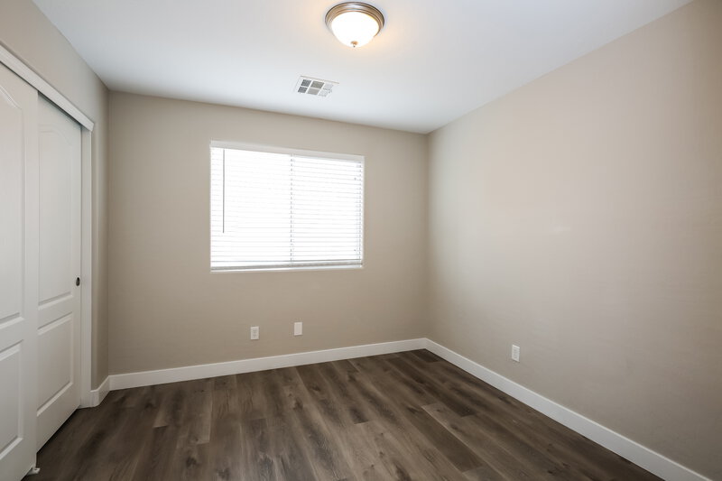 2,375/Mo, 6213 Rimfire Rock Ct Las Vegas, NV 89130 Bedroom View
