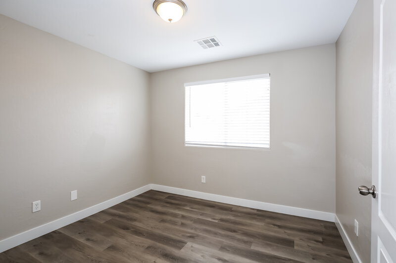 2,375/Mo, 6213 Rimfire Rock Ct Las Vegas, NV 89130 Bedroom View 2