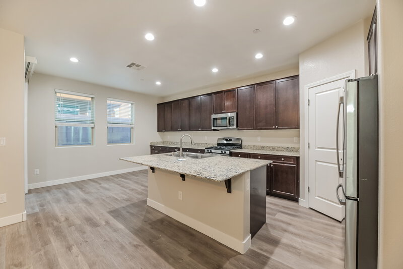 2,115/Mo, 10153 Watchtide Ct Las Vegas, NV 89166 Breakfast Nook View