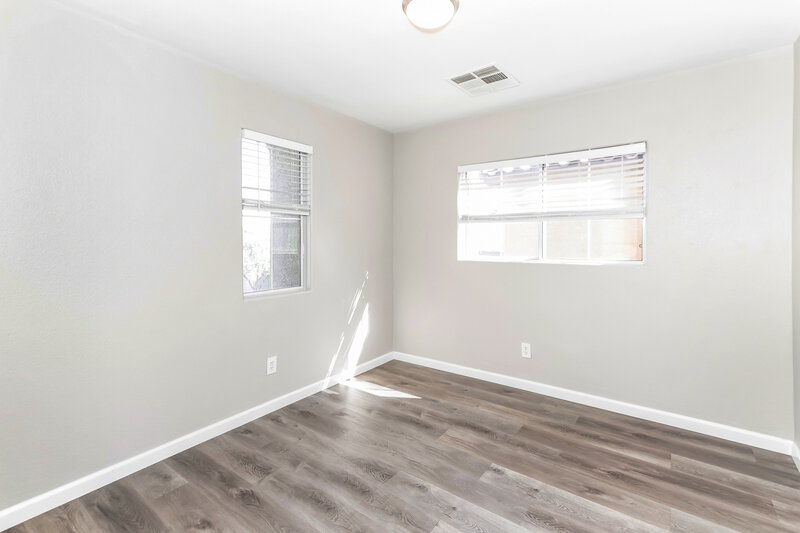 1,845/Mo, 151 Desert Pond Ave Henderson, NV 89002 Bedroom View 2