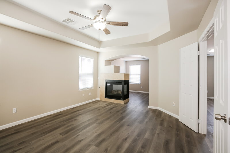 2,720/Mo, 4237 Telstar Ct North Las Vegas, NV 89032 Main Bedroom View