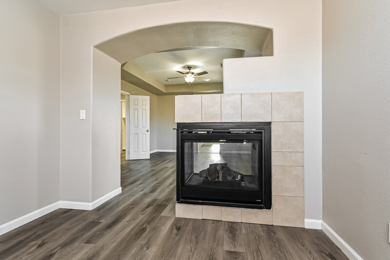 2,465/Mo, 4237 Telstar Ct North Las Vegas, NV 89032 Main Bedroom View 2