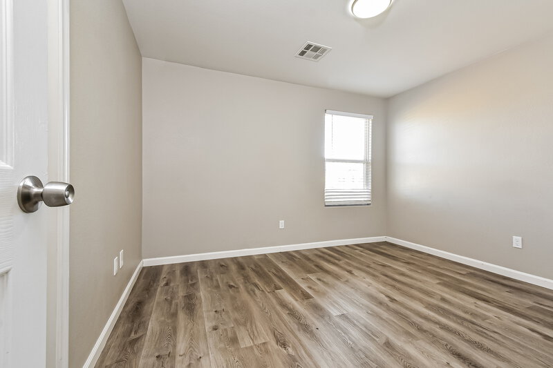 2,465/Mo, 4237 Telstar Ct North Las Vegas, NV 89032 Bedroom View 2