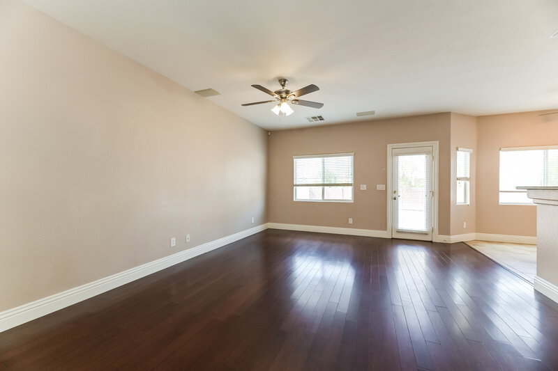 2,225/Mo, 1748 Crow Creek Ave Las Vegas, NV 89123 Living Room View 2