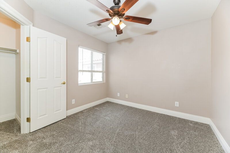 2,225/Mo, 1748 Crow Creek Ave Las Vegas, NV 89123 Bedroom View 2