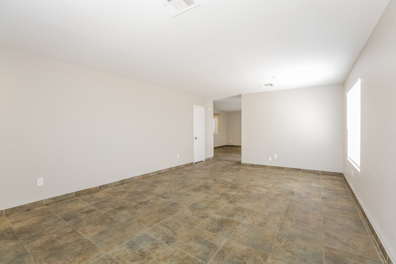 1,980/Mo, 721 Orchid Tree Ln Henderson, NV 89011 Living Room View 2
