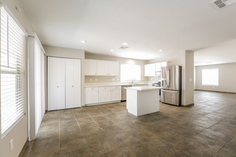 1,980/Mo, 721 Orchid Tree Ln Henderson, NV 89011 Dining Room View 2