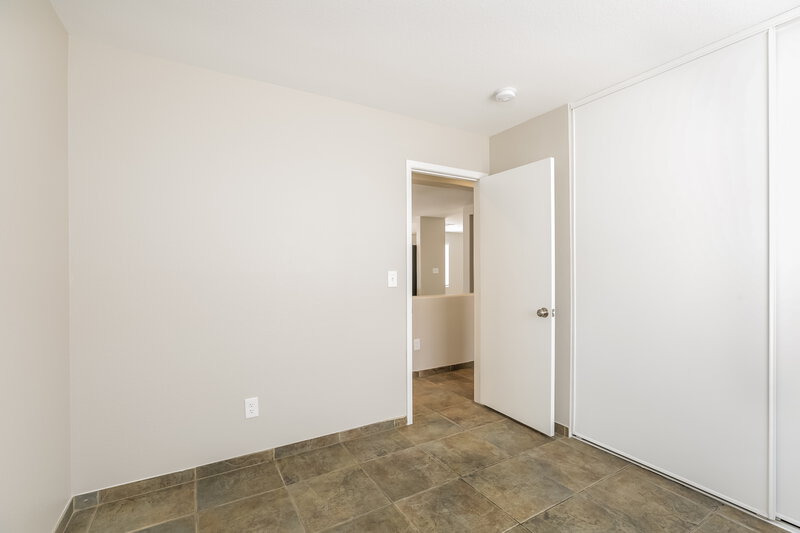 1,980/Mo, 721 Orchid Tree Ln Henderson, NV 89011 Bedroom View 4