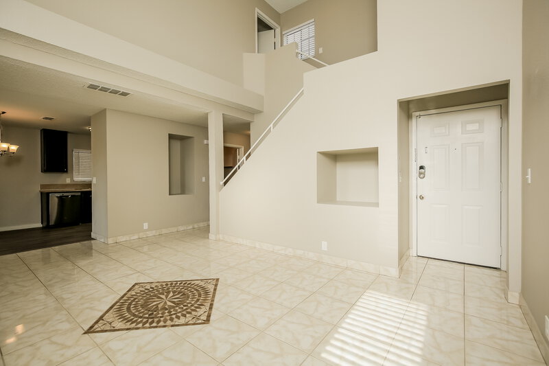 2,150/Mo, 3100 Centavo Dr Las Vegas, NV 89117 Living Room View 3