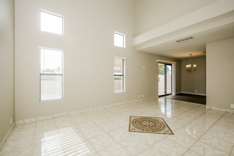 2,150/Mo, 3100 Centavo Dr Las Vegas, NV 89117 Living Room View 4