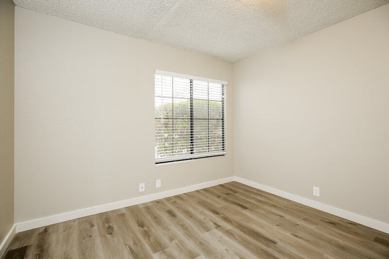 2,150/Mo, 3100 Centavo Dr Las Vegas, NV 89117 Bedroom View