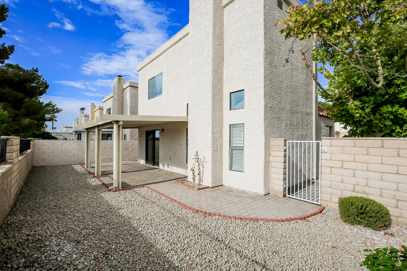 2,150/Mo, 3100 Centavo Dr Las Vegas, NV 89117 Rear View 2