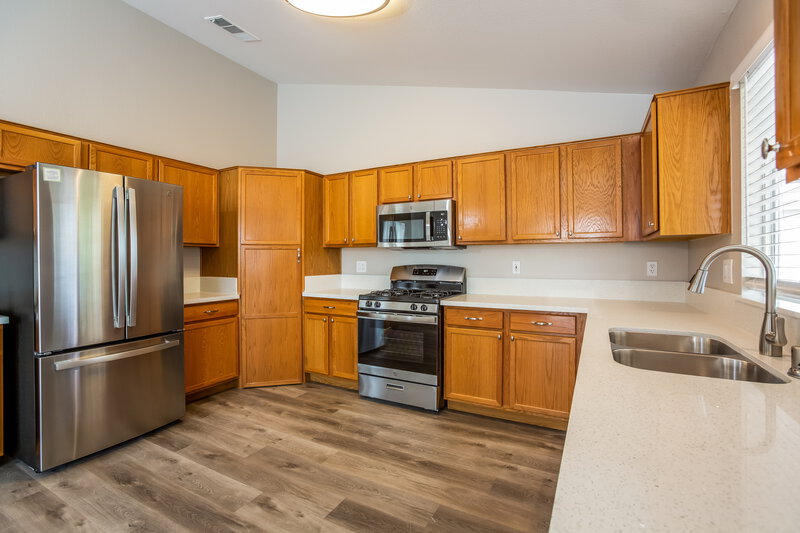 2,405/Mo, 1152 Kabuki Ave Henderson, NV 89074 Kitchen View 2