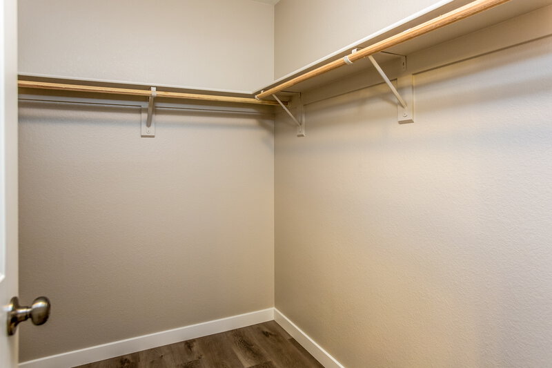 2,405/Mo, 1152 Kabuki Ave Henderson, NV 89074 Walk In Closet View