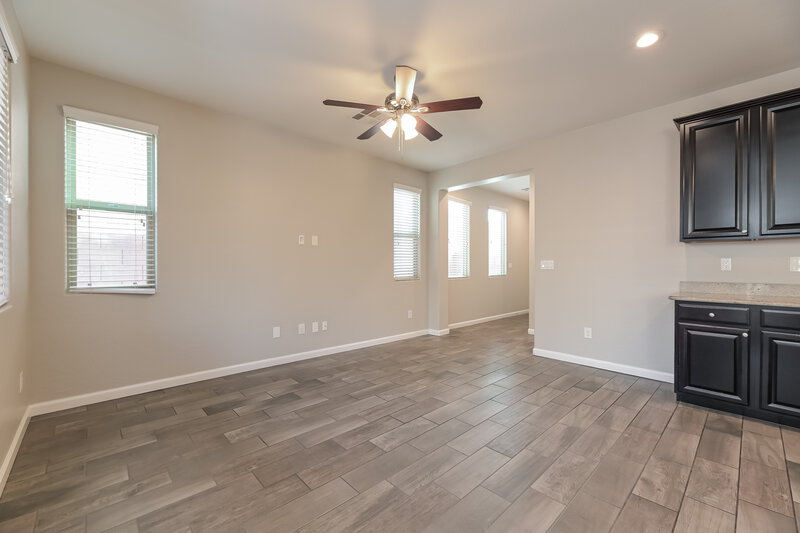 2,015/Mo, 6388 Kellyville Dr Las Vegas, NV 89122 Living Room View