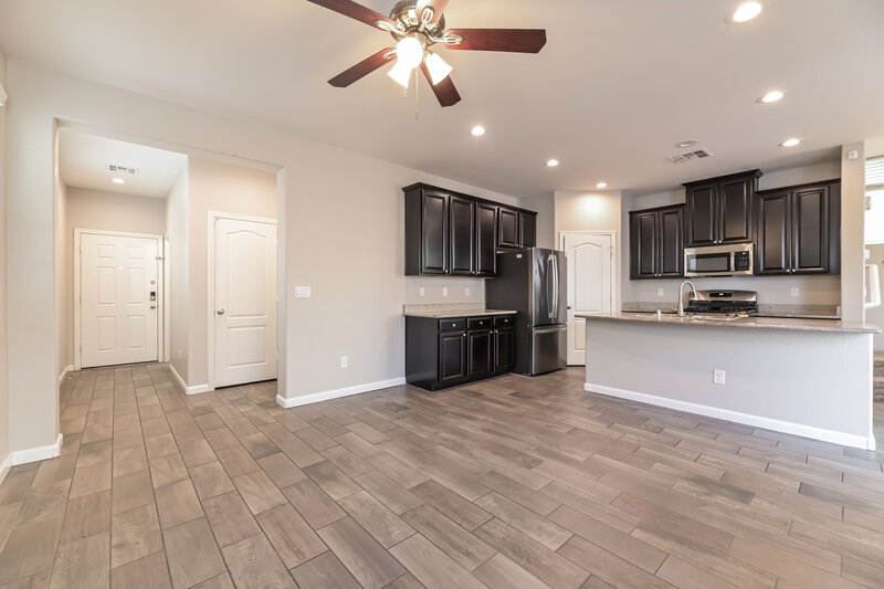 2,015/Mo, 6388 Kellyville Dr Las Vegas, NV 89122 Dining Room View