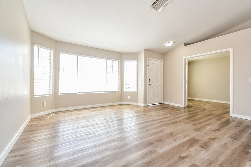 2,200/Mo, 8073 Boardwalk Way Las Vegas, NV 89123 Living Room View