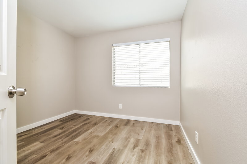 2,200/Mo, 8073 Boardwalk Way Las Vegas, NV 89123 Bedroom View 2