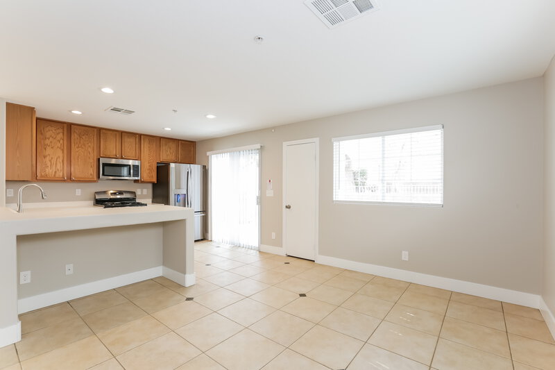 2,690/Mo, 2912 Pelican Breeze Ct North Las Vegas, NV 89031 Living Room View