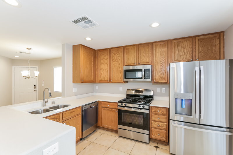 2,690/Mo, 2912 Pelican Breeze Ct North Las Vegas, NV 89031 Kitchen View 2