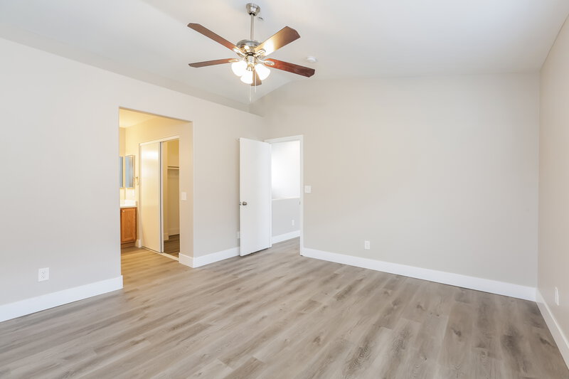 2,690/Mo, 2912 Pelican Breeze Ct North Las Vegas, NV 89031 Main Bedroom View 2