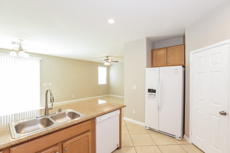 2,535/Mo, 9904 Pride Dance Ct Las Vegas, NV 89178 Kitchen View 2