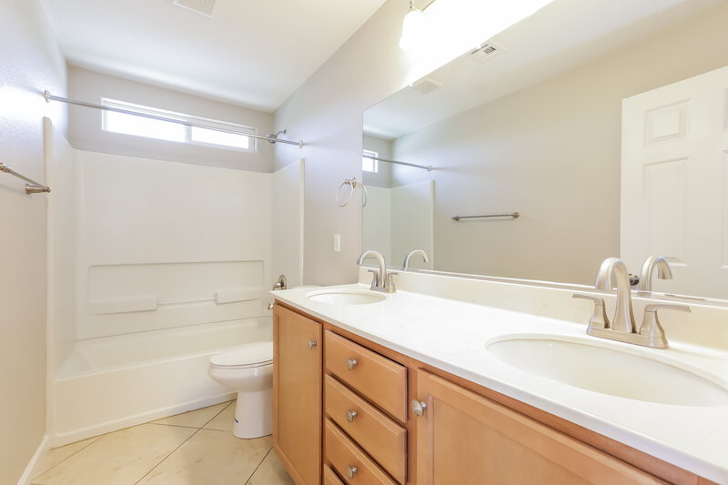 2,535/Mo, 9904 Pride Dance Ct Las Vegas, NV 89178 Bathroom View