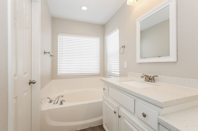 2,455/Mo, 8573 Primula Ct Las Vegas, NV 89149 Main Bathroom View