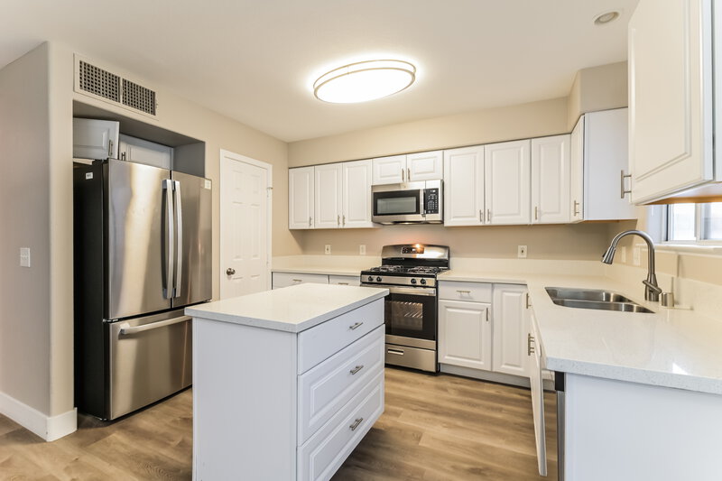 3,060/Mo, 1079 Harpy Eagle Ave Henderson, NV 89015 Misc View 4