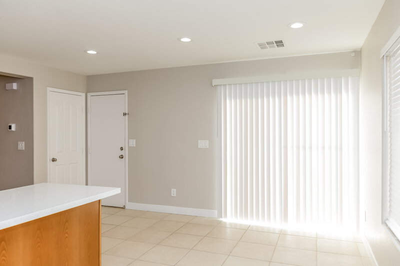 2,185/Mo, 71 Branch Field Ave Las Vegas, NV 89183 Dining Room View