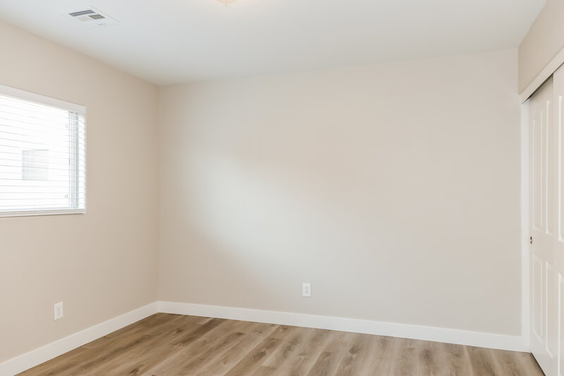 2,185/Mo, 71 Branch Field Ave Las Vegas, NV 89183 Bedroom View 2