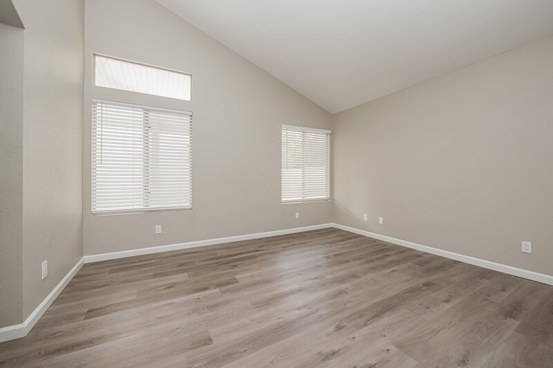 2,105/Mo, 1945 Curio Dr North Las Vegas, NV 89031 Main Bedroom View