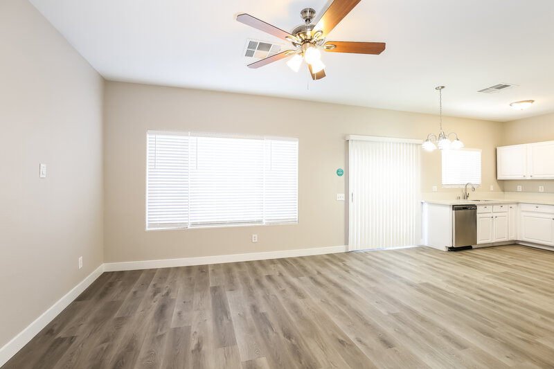 2,190/Mo, 7945 Turtle Island Ct Las Vegas, NV 89129 Living Room View