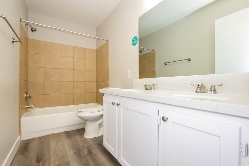 2,190/Mo, 7945 Turtle Island Ct Las Vegas, NV 89129 Bathroom View