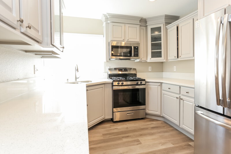 2,045/Mo, 524 Stonehurst Dr North Las Vegas, NV 89031 Kitchen View