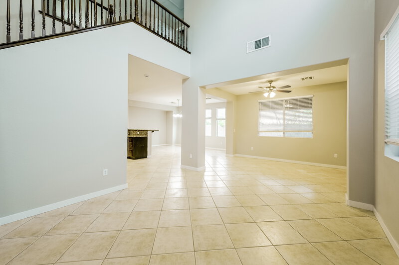 2,180/Mo, 9134 Mountain Maple Ct Las Vegas, NV 89148 Living Room View