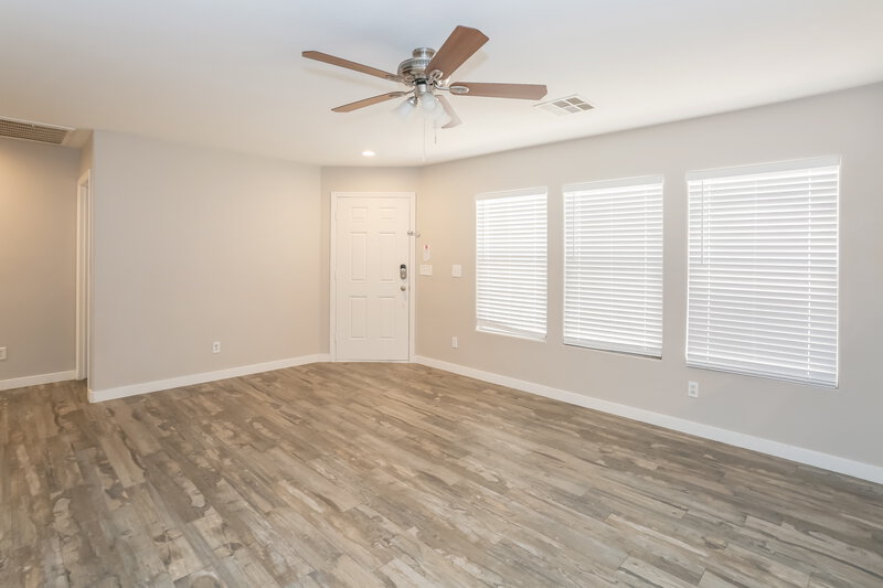 2,090/Mo, 5036 Ironhorse Ranch Ave Las Vegas, NV 89131 Living Room View 2