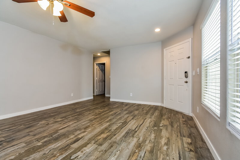 1,990/Mo, 5036 Ironhorse Ranch Ave Las Vegas, NV 89131 Living Room View 4