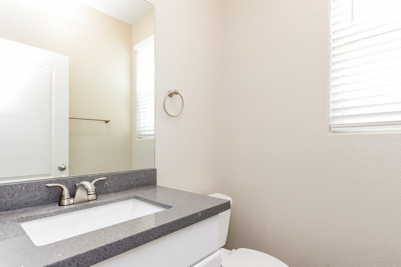 2,425/Mo, 7458 Earnshaw Ave Las Vegas, NV 89179 Bathroom View 2