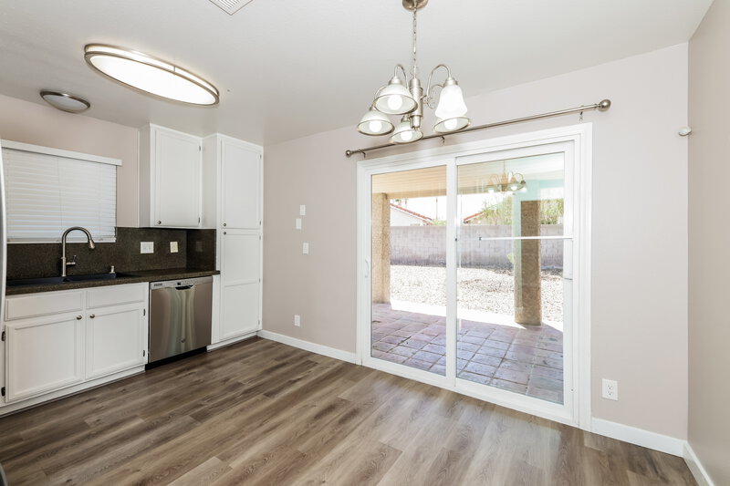 2,125/Mo, 601 Freeburg Pl Las Vegas, NV 89123 Kitchen View