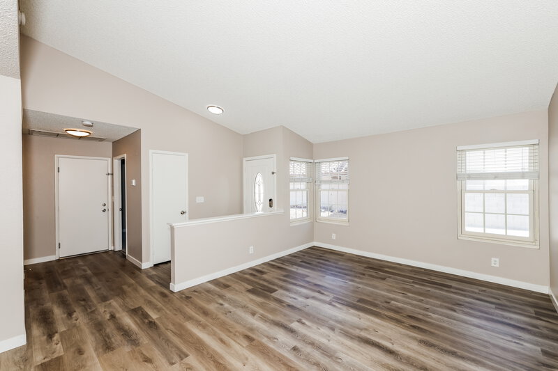 2,125/Mo, 601 Freeburg Pl Las Vegas, NV 89123 Family Room View 3