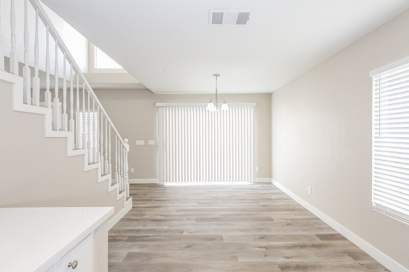 2,200/Mo, 3372 Epson St Las Vegas, NV 89129 Dining Room View
