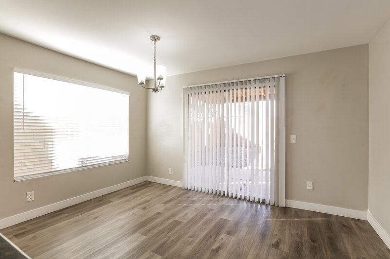 1,875/Mo, 2435 Sunset Peak St Las Vegas, NV 89142 Dining Room View